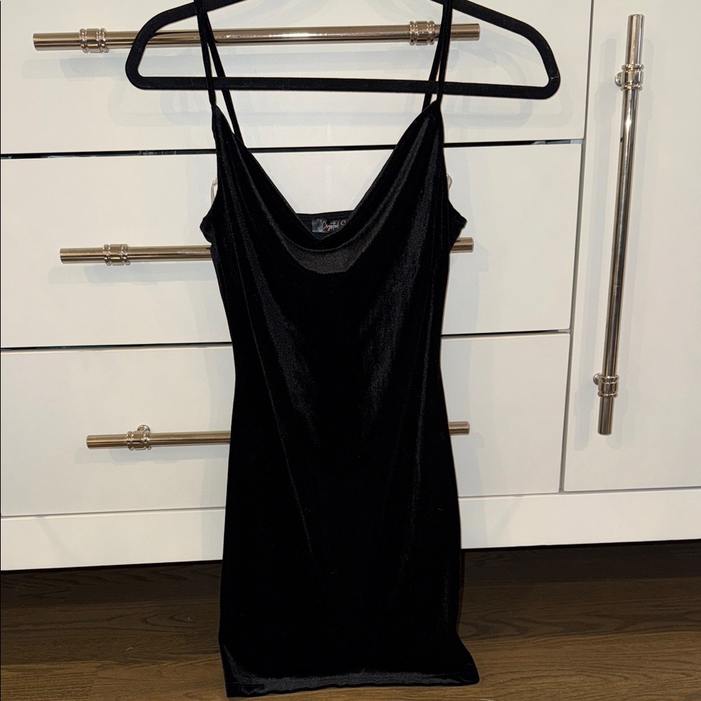 Elegant Black Mini Dress